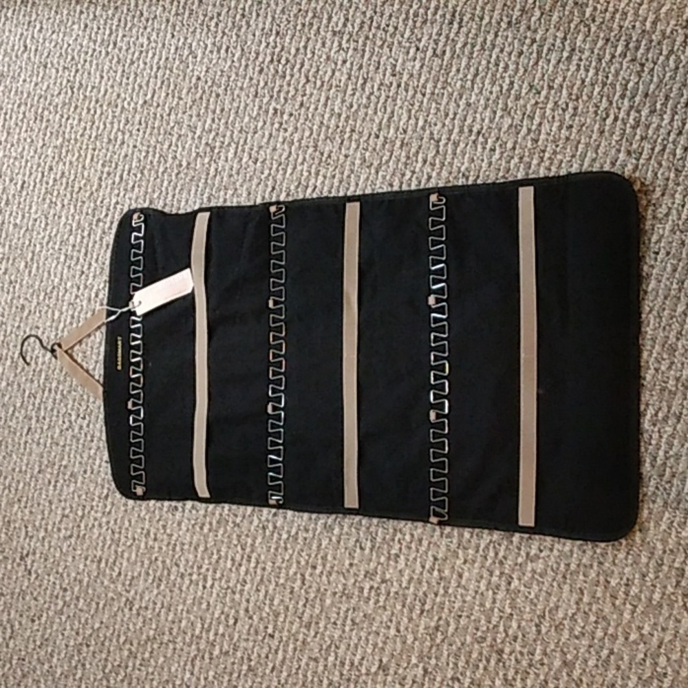 NWT Bagsmart double sided hanging jewelry storage